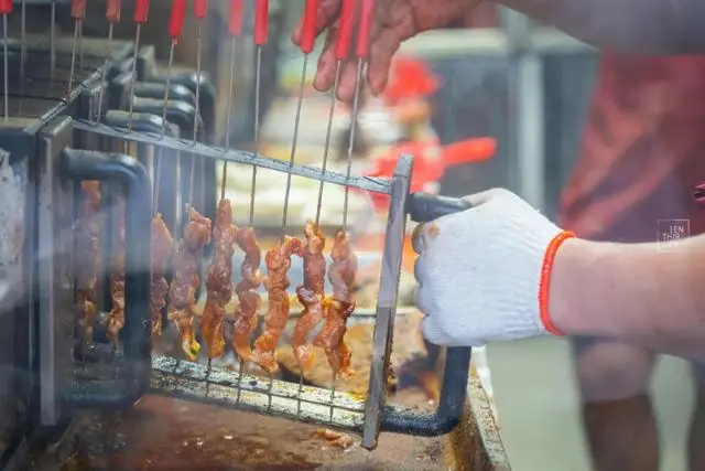 东立国际小区美食_国际社区美食_东立美食街